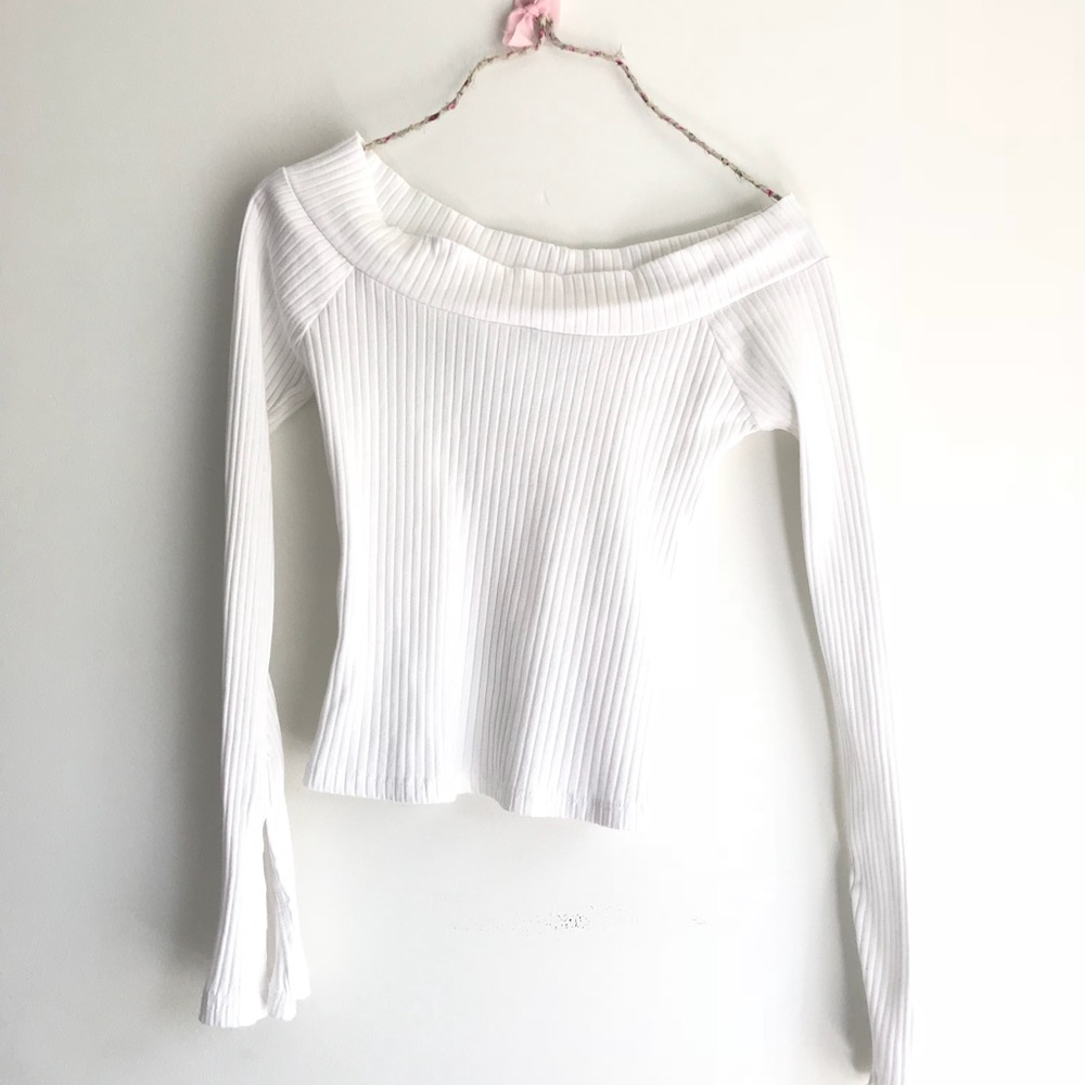 white off the shoulder ribbed top